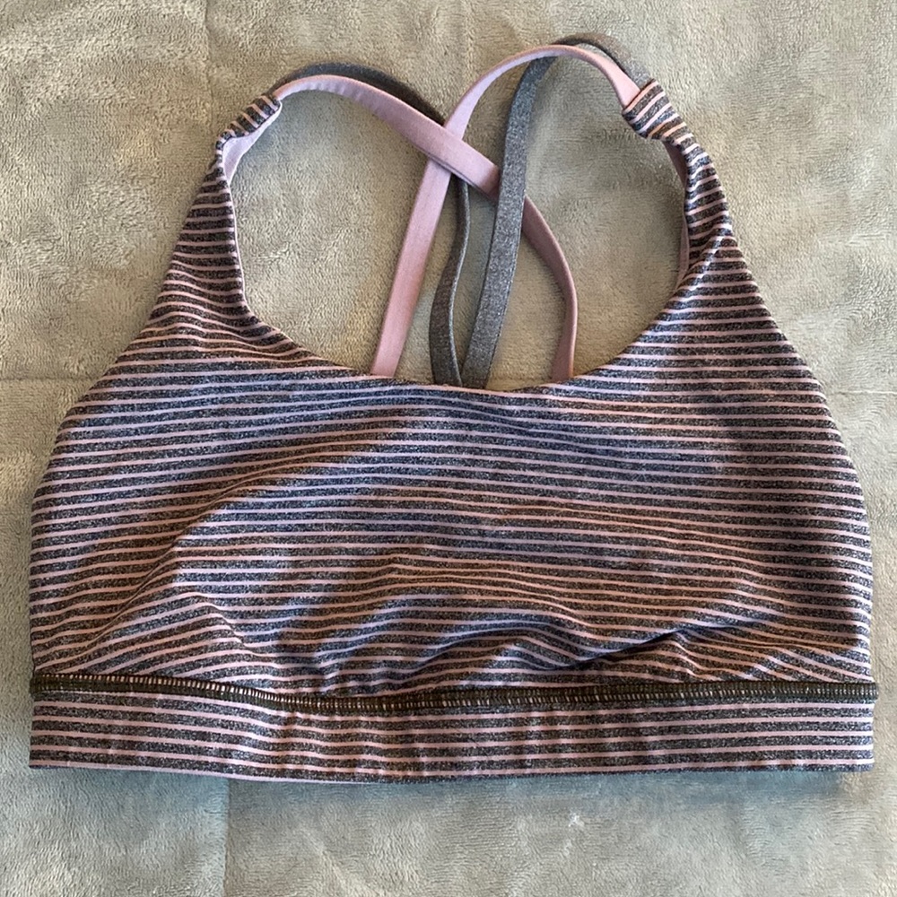 Lululemon sports bra